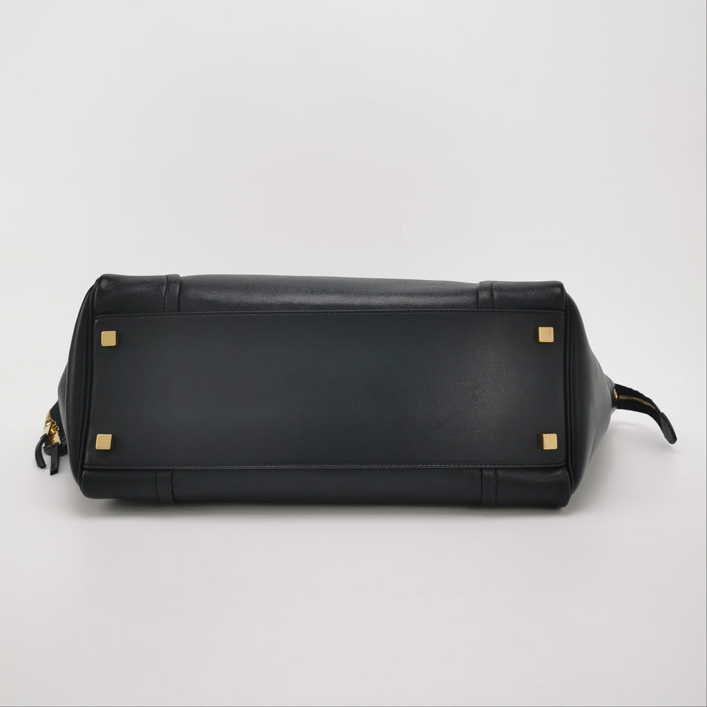 Celine Luggage East West Medium Black