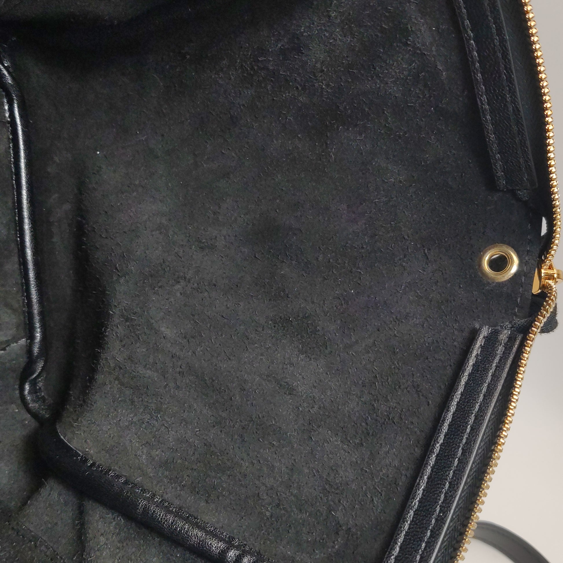 Celine Luggage East West Medium Black