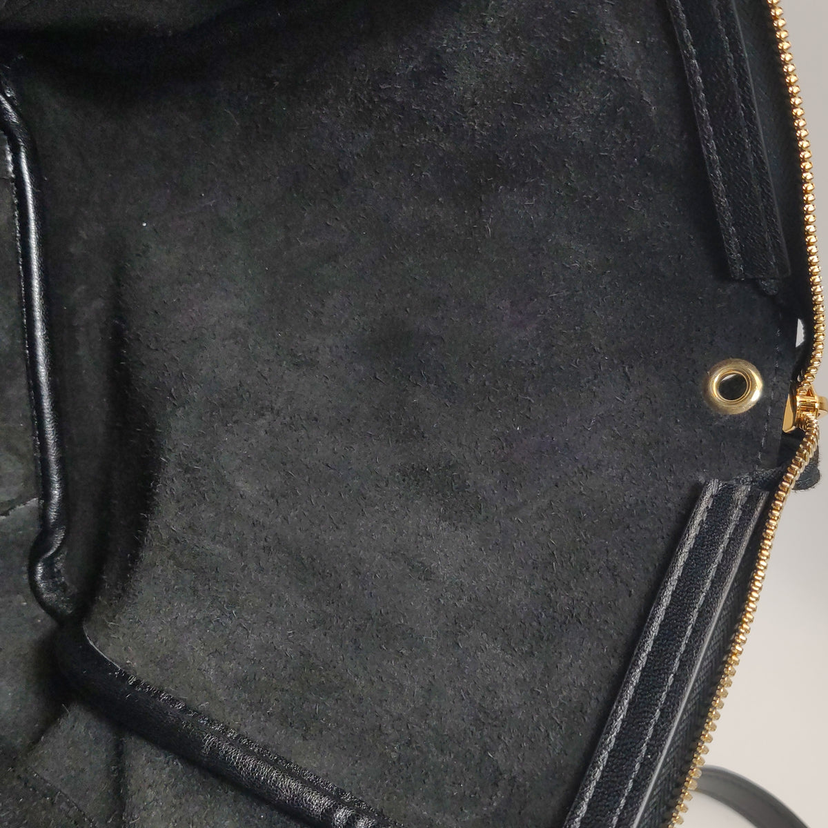 Celine Luggage East West Medium Black