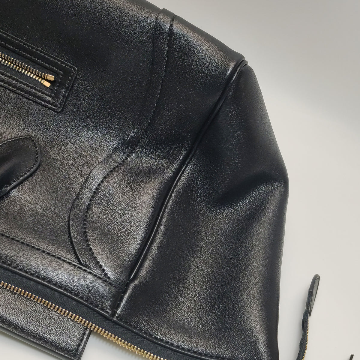 Celine Luggage East West Medium Black