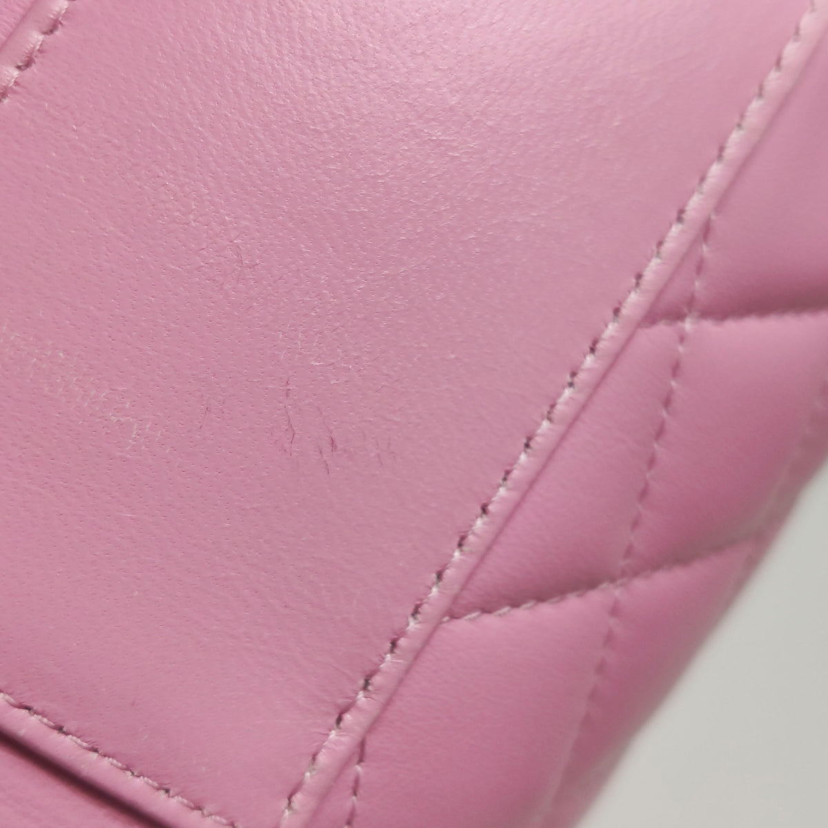 Chanel Quilted Ruched Handle Vanity Case Lambskin Pink