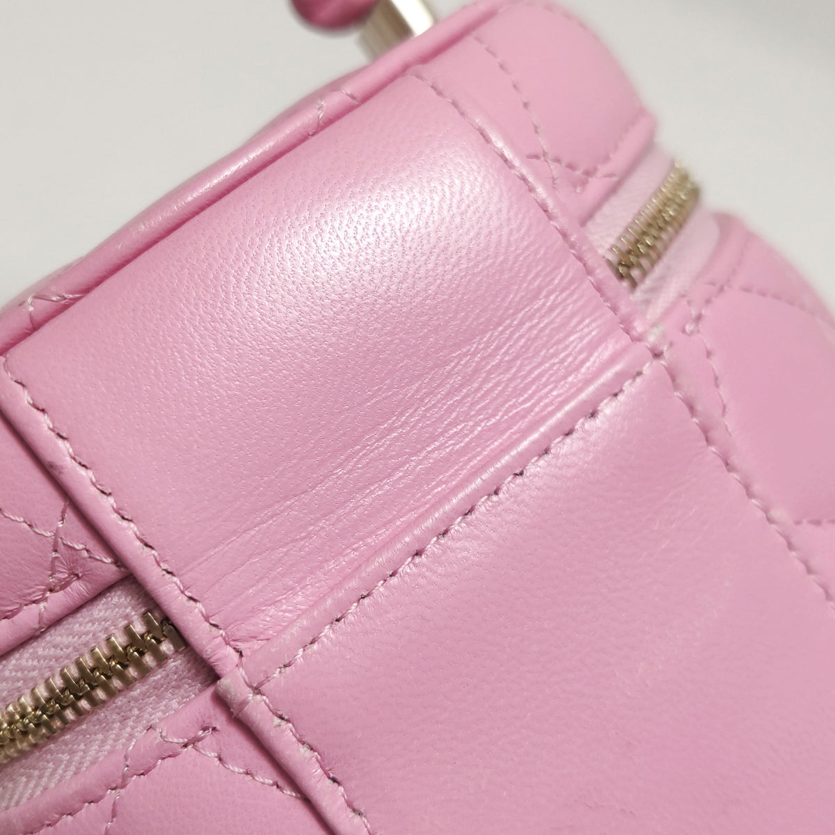 Chanel Quilted Ruched Handle Vanity Case Lambskin Pink