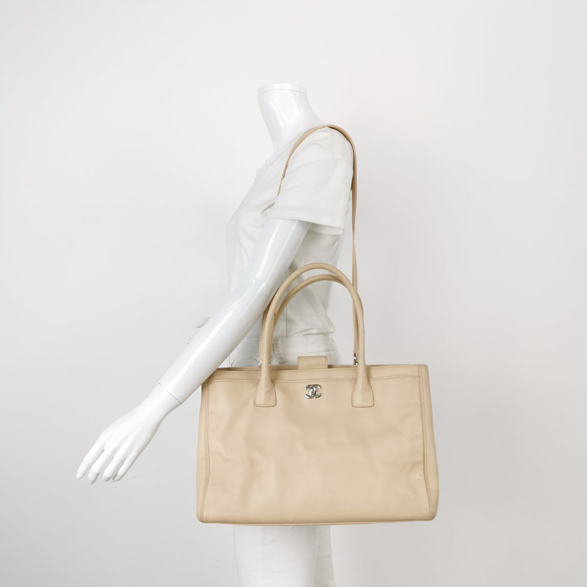 Chanel Executive Cerf Tote Beige Caviar