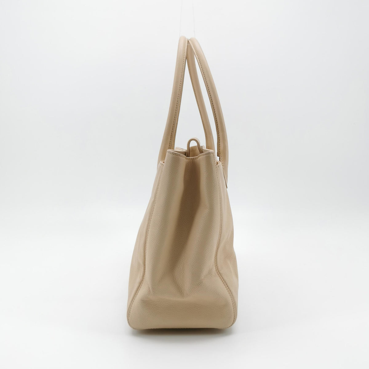 Chanel Executive Cerf Tote Beige Caviar
