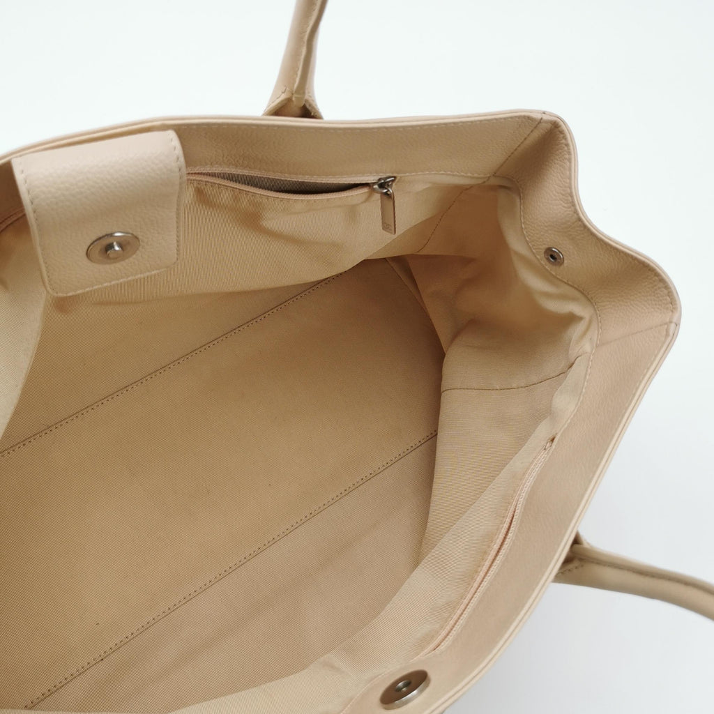 Chanel Executive Cerf Tote Beige Caviar