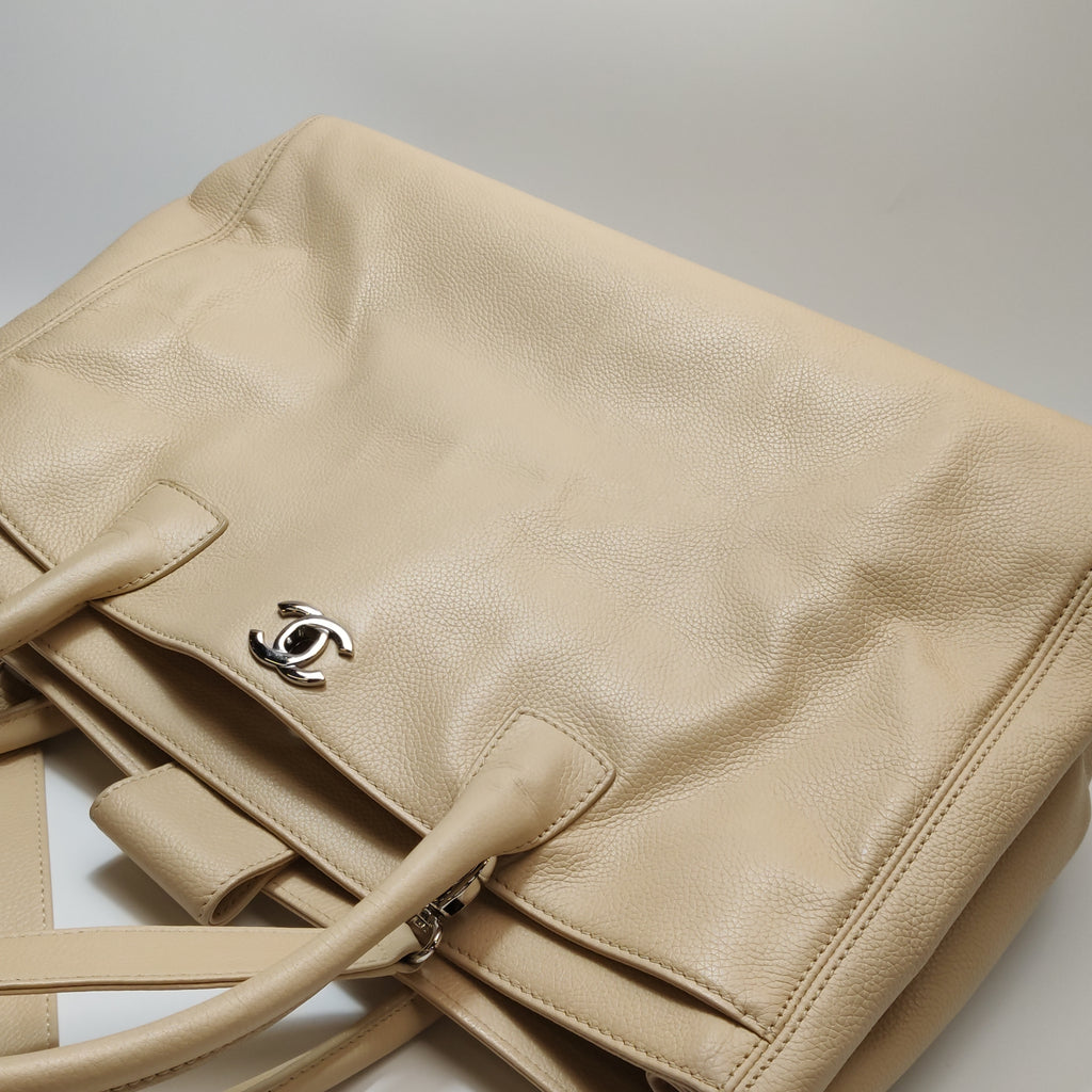 Chanel Executive Cerf Tote Beige Caviar