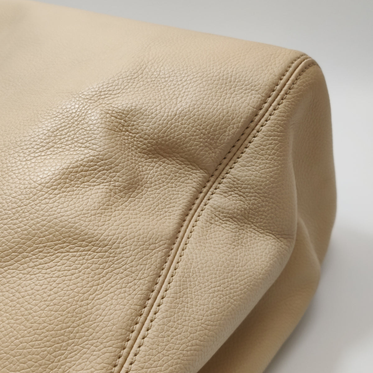 Chanel Executive Cerf Tote Beige Caviar