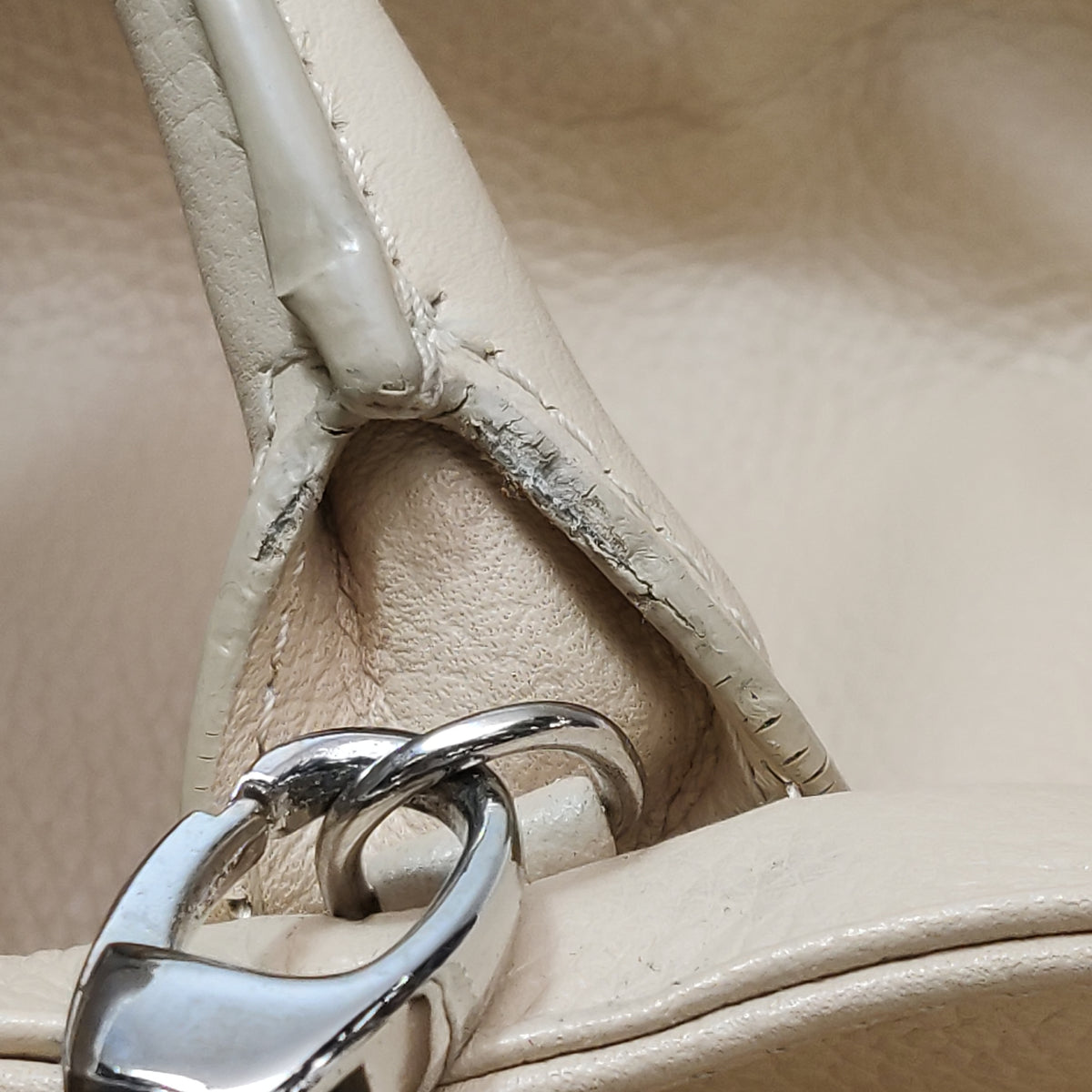 Chanel Executive Cerf Tote Beige Caviar