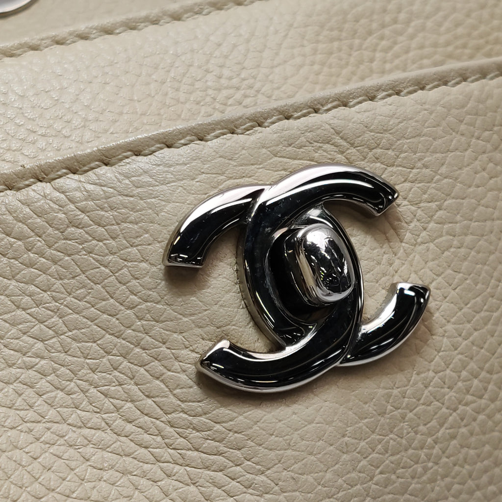 Chanel Executive Cerf Tote Beige Caviar