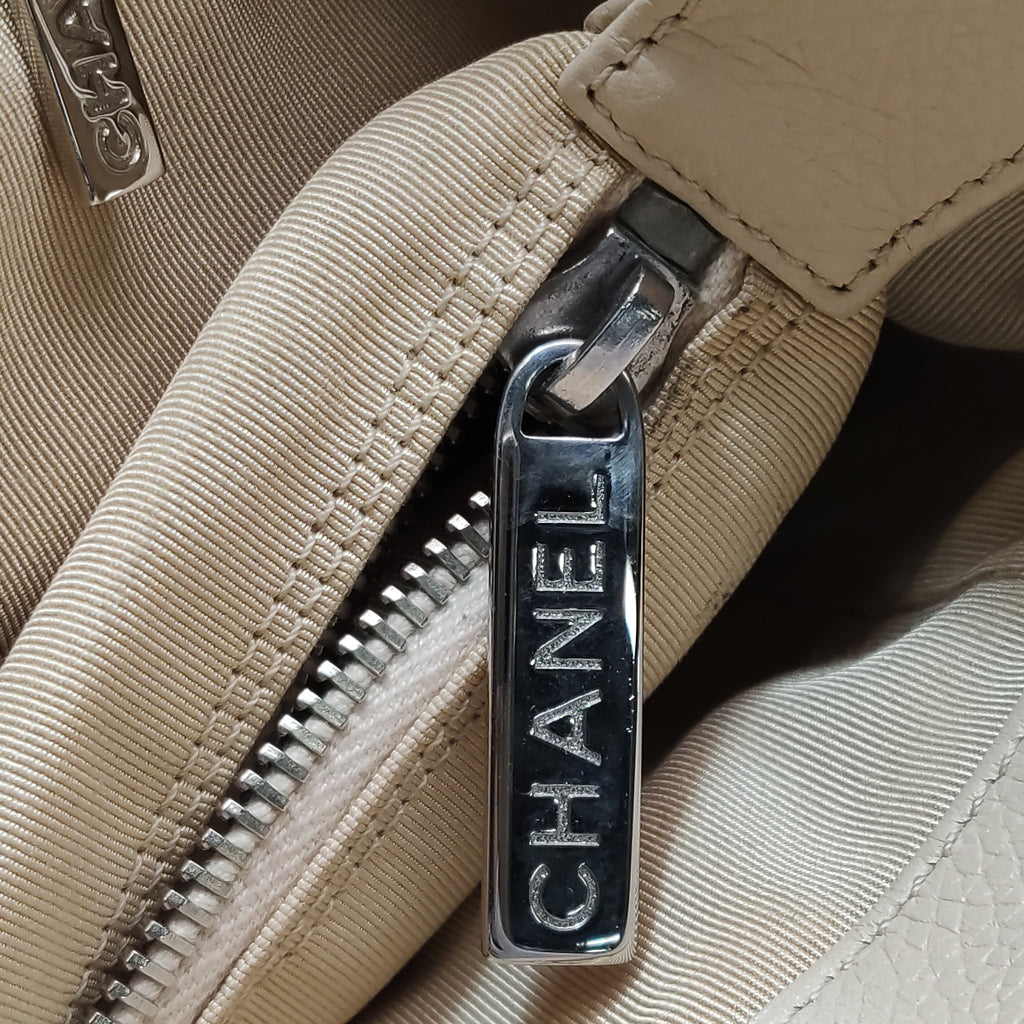Chanel Executive Cerf Tote Beige Caviar