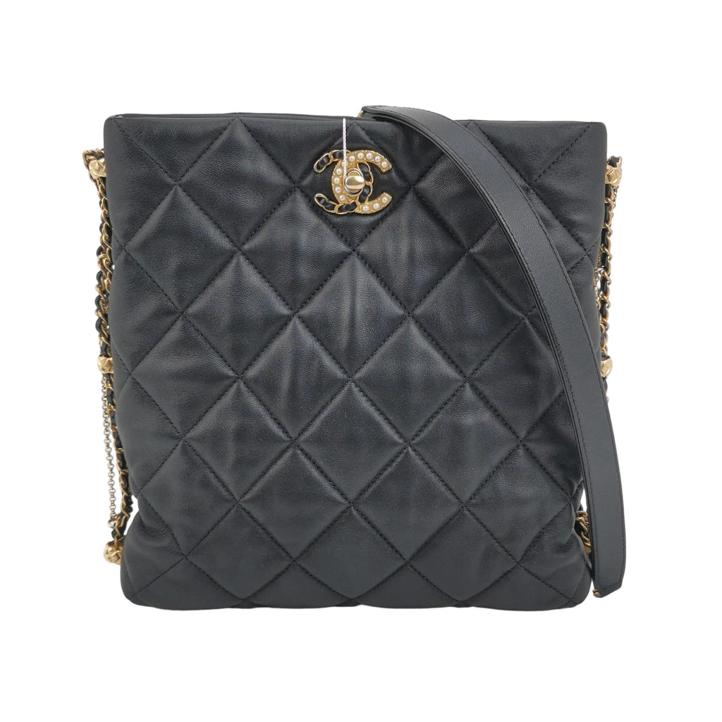 Chanel Crush on Chains Hobo Black