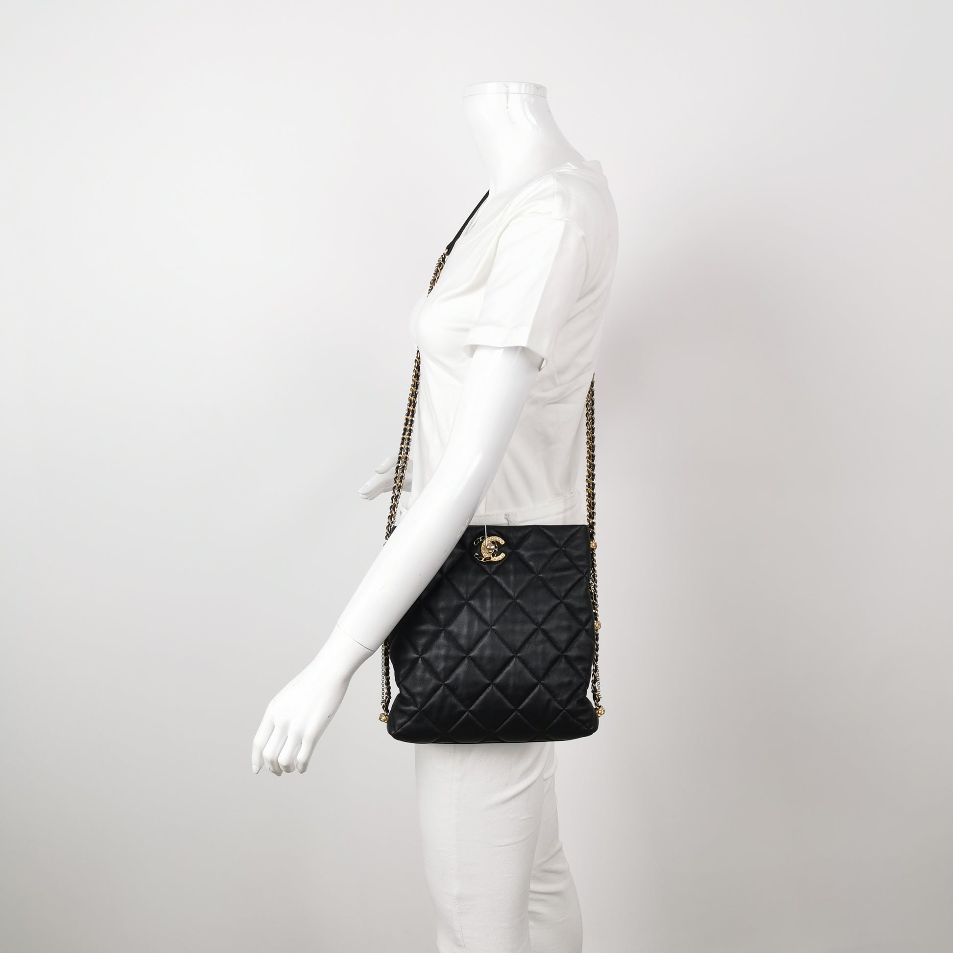 Chanel Crush on Chains Hobo Black