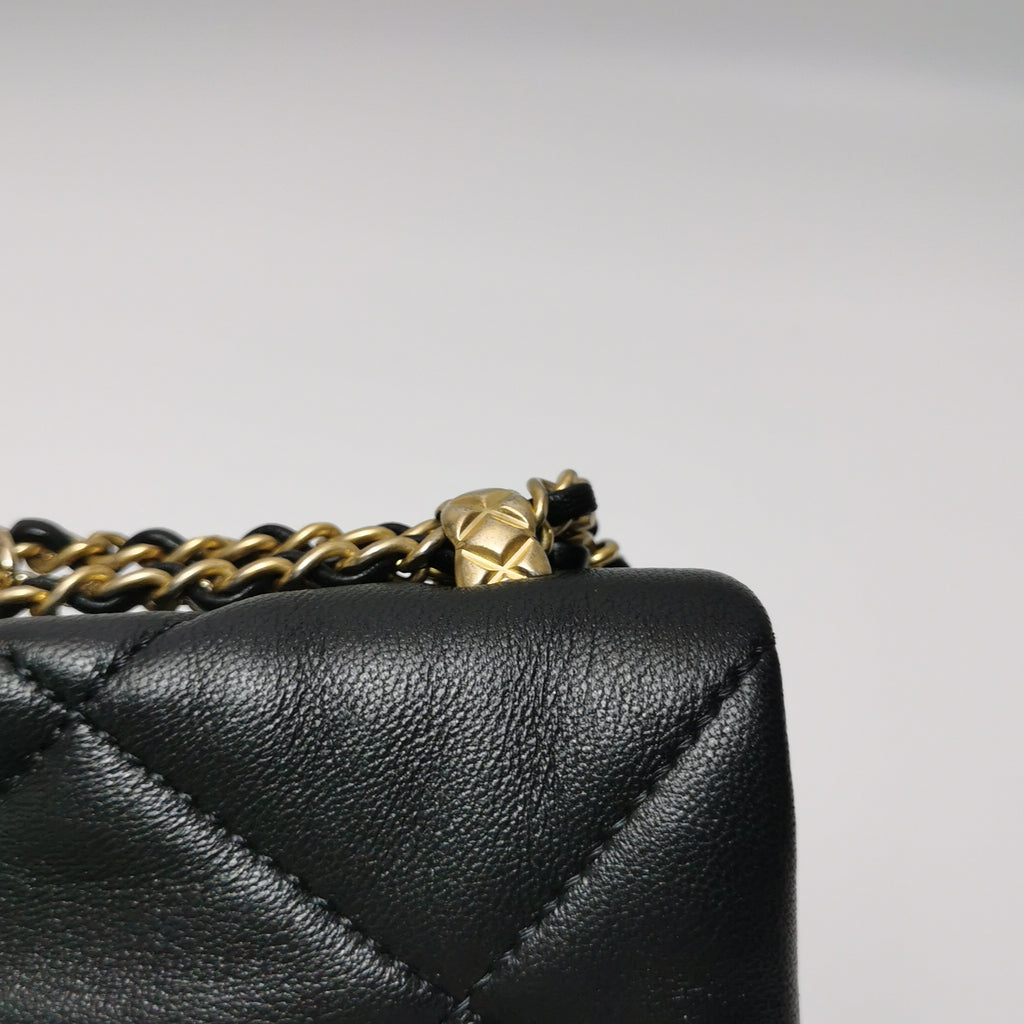 Chanel Crush on Chains Hobo Black