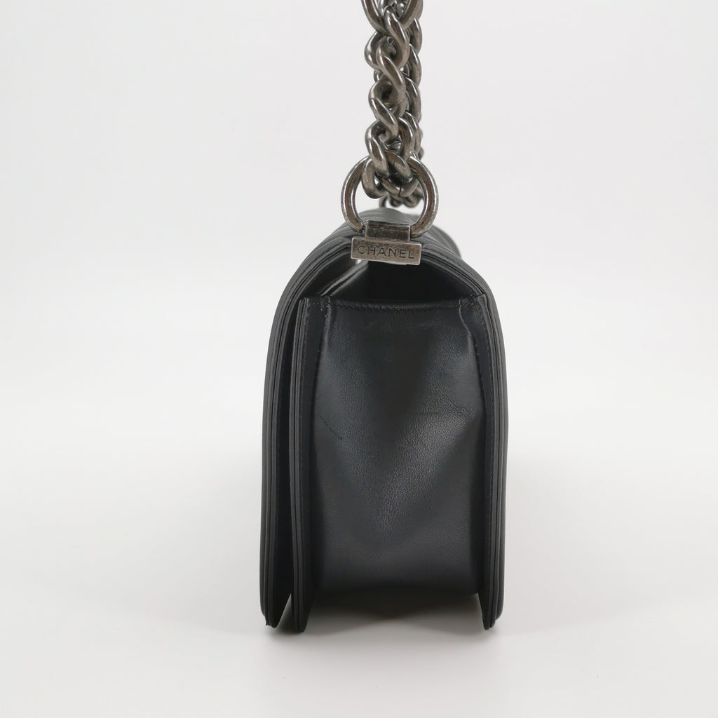 Chanel Boy Medium Chevron Black SHW