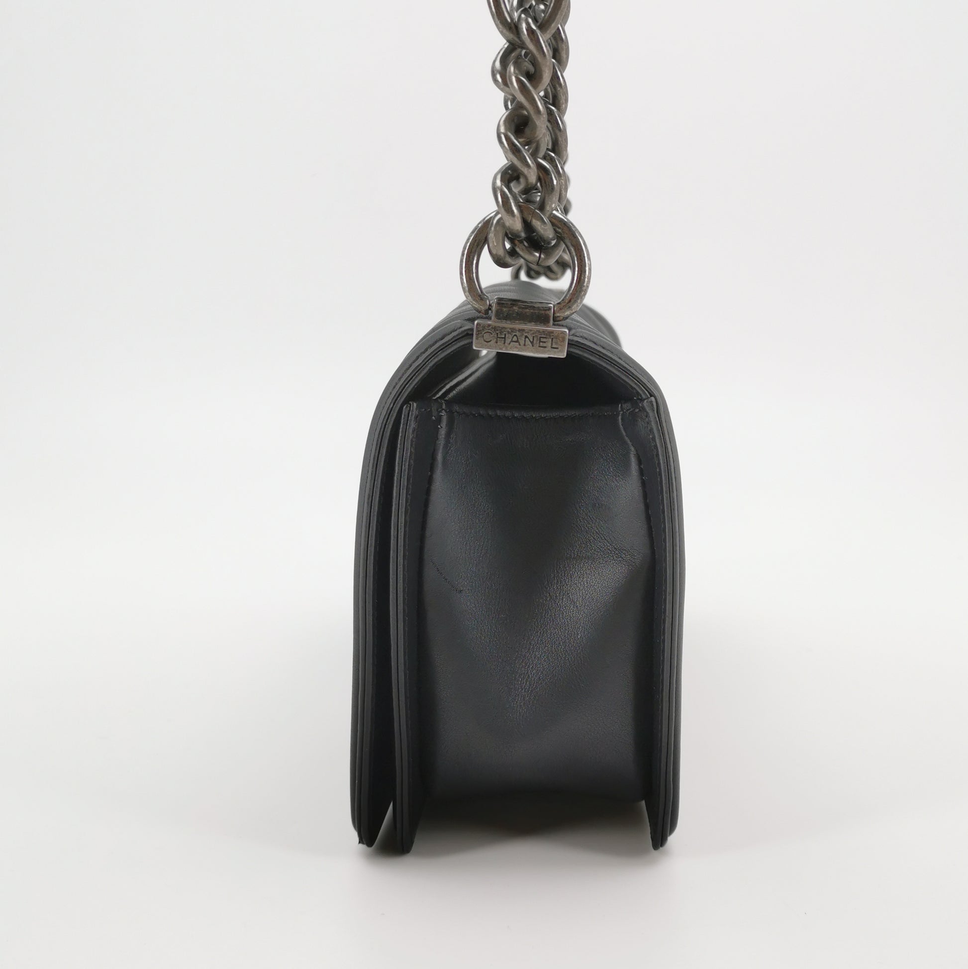 Chanel Boy Medium Chevron Black SHW