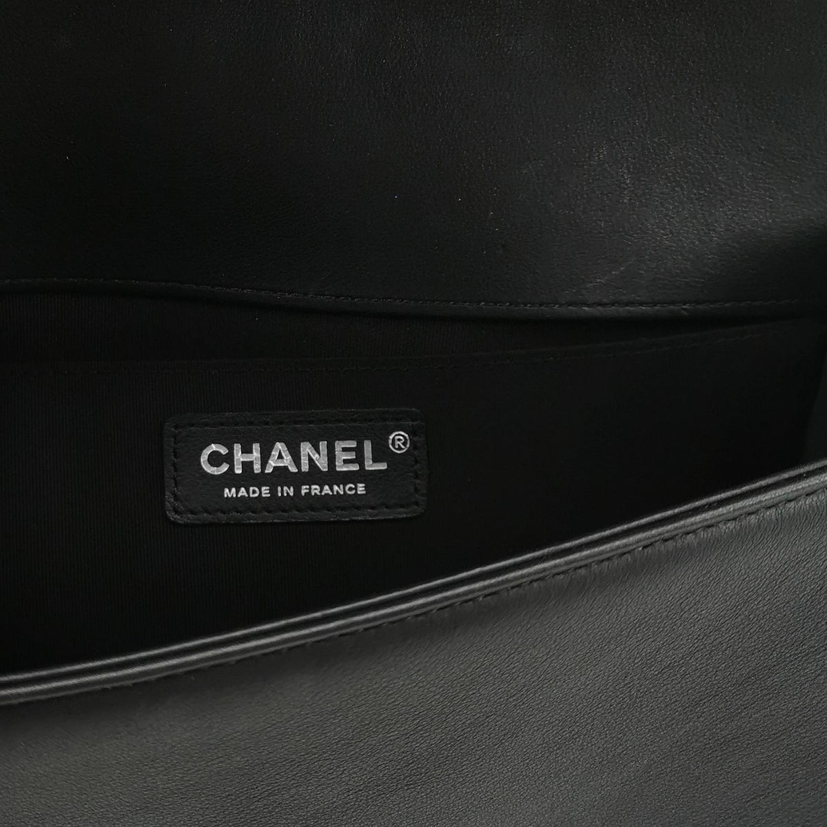 Chanel Boy Medium Chevron Black SHW