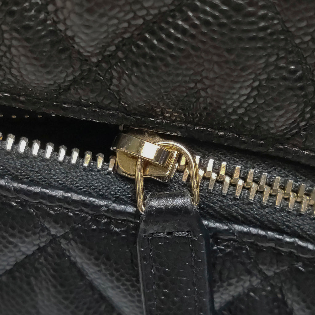 Chanel Mini Hobo Chain Caviar