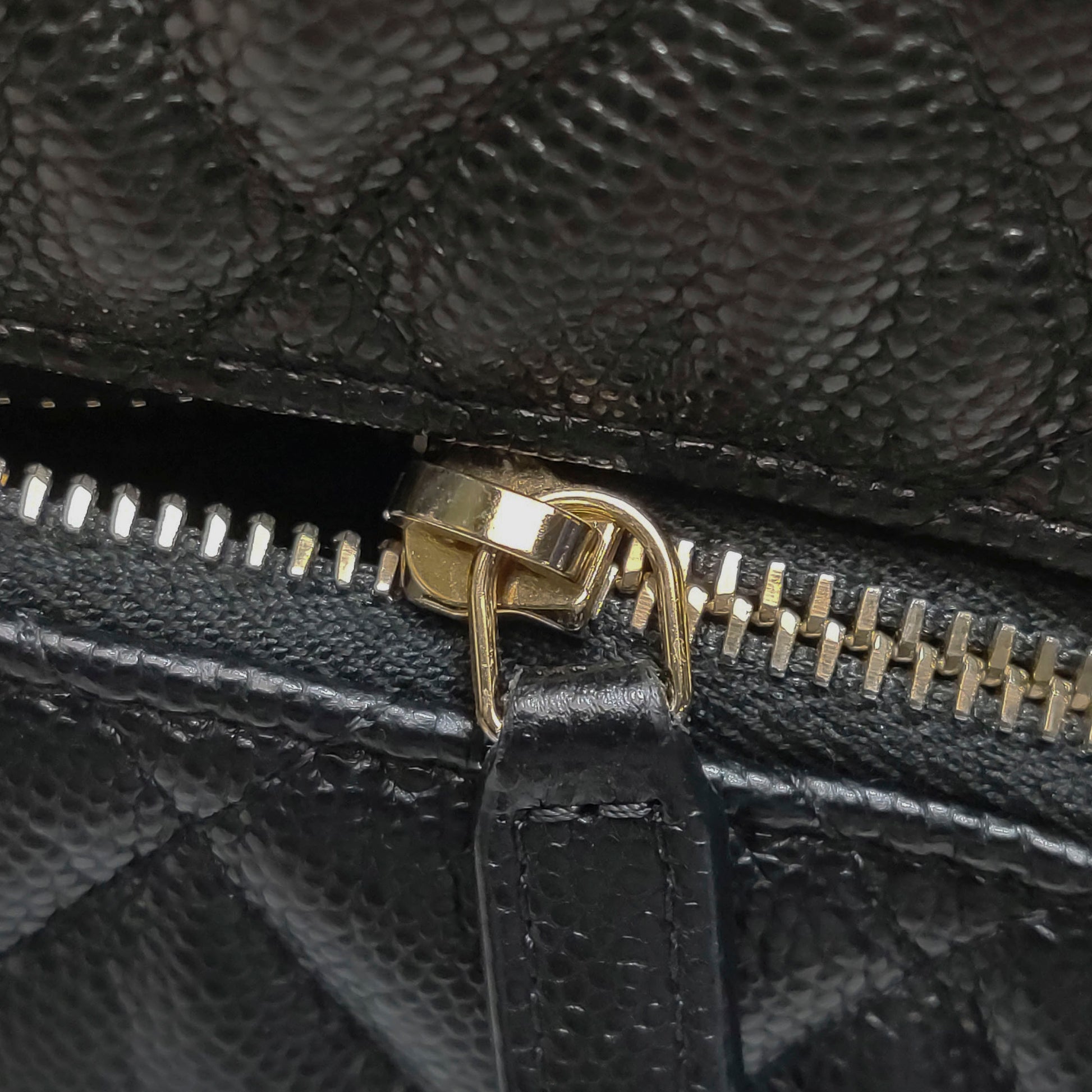 Chanel Mini Hobo Chain Caviar