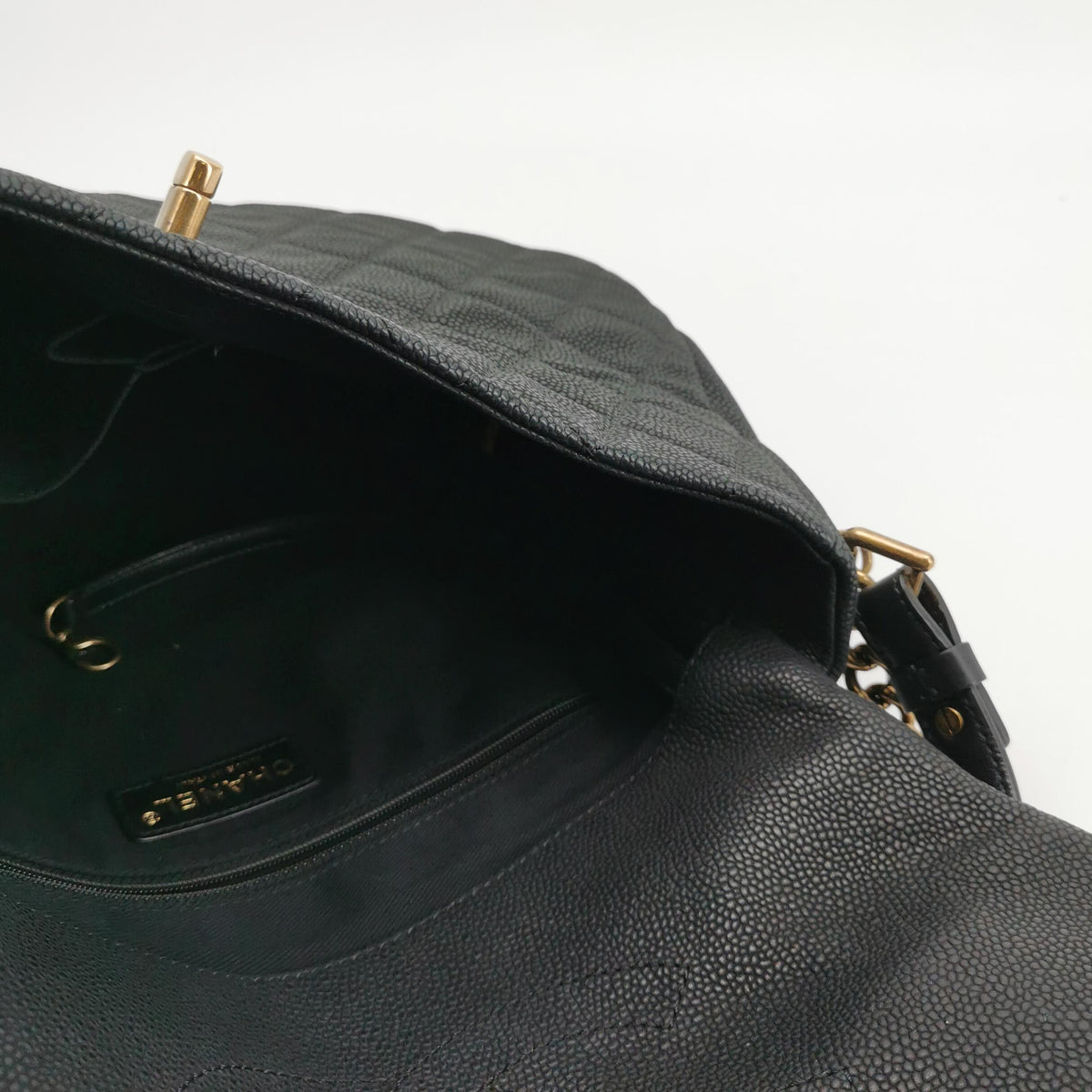 Chanel Country Chic Flap Messenger Bag Caviar Black