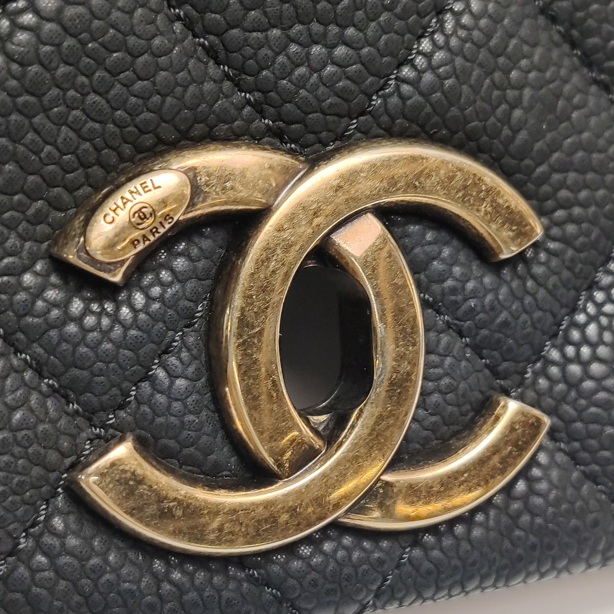 Chanel Country Chic Flap Messenger Bag Caviar Black
