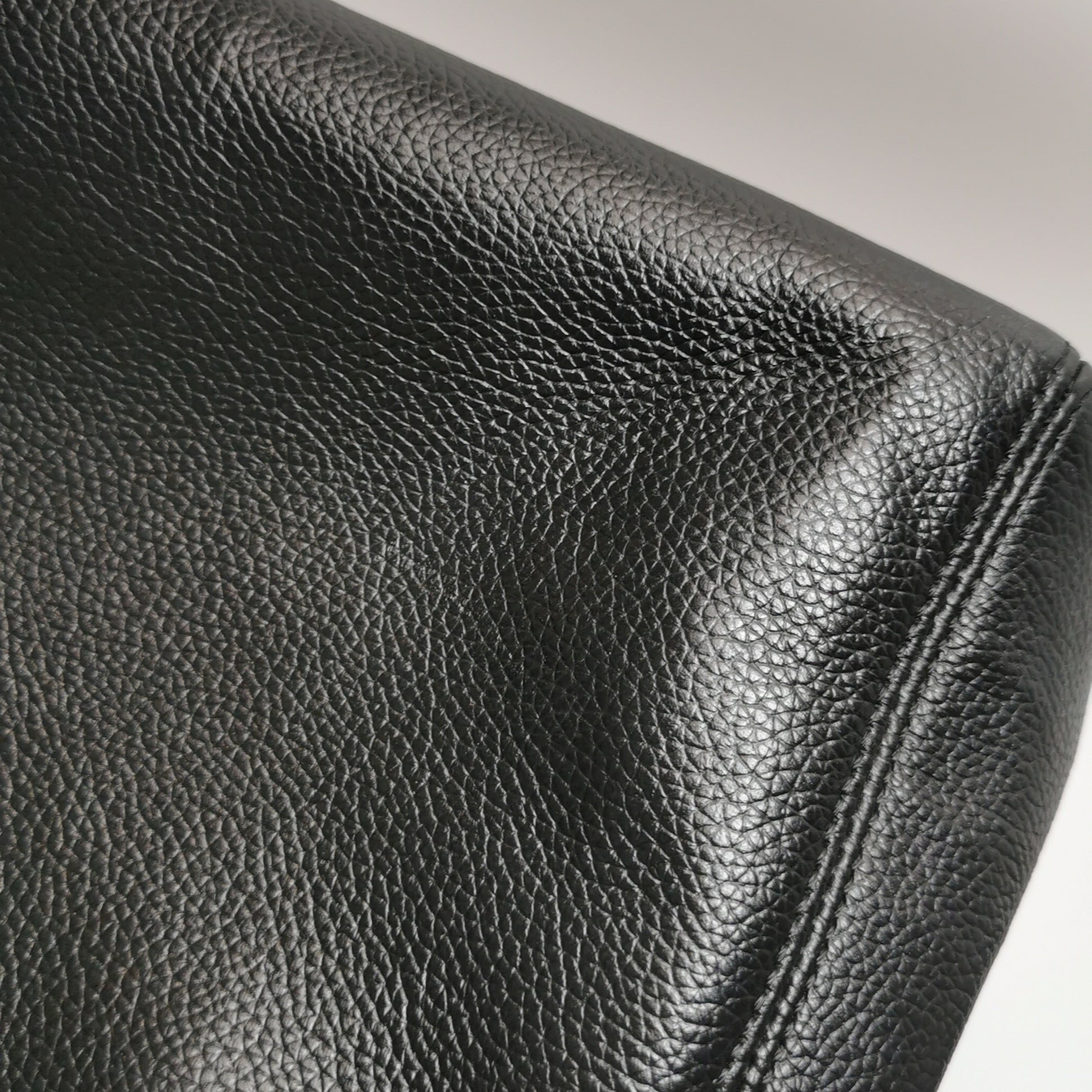Chanel Cerf Tote Caviar Black GHW