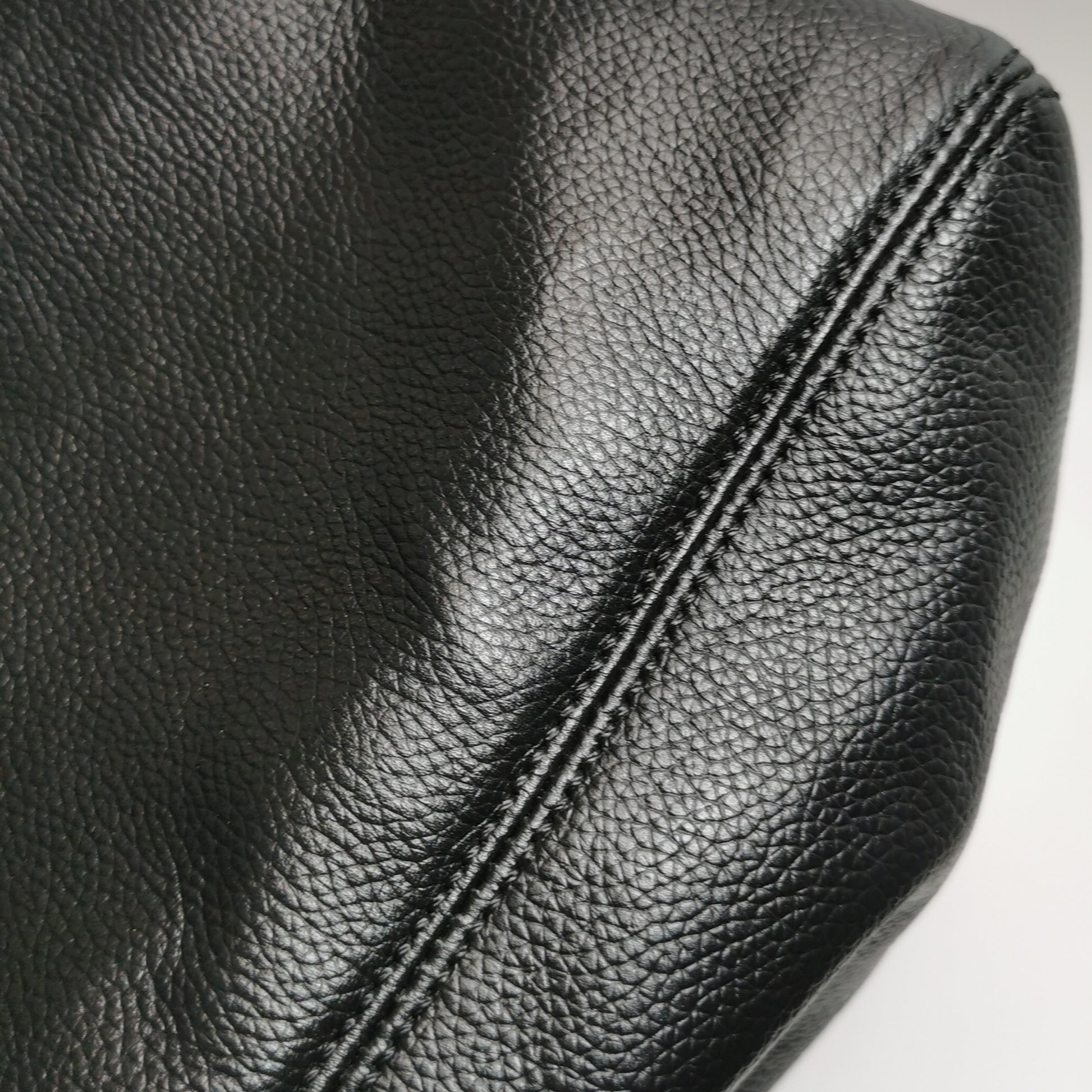 Chanel Cerf Tote Caviar Black GHW