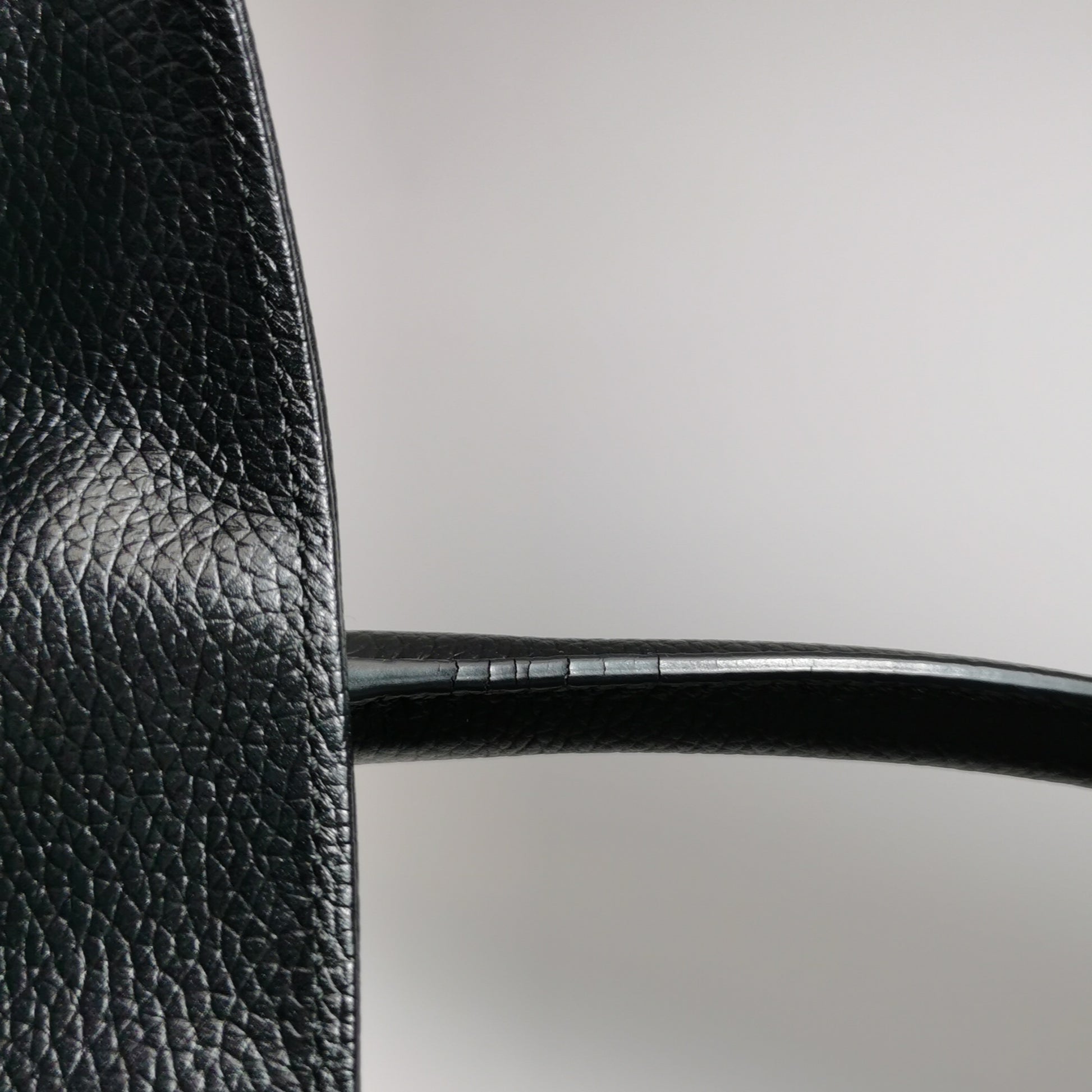 Chanel Cerf Tote Caviar Black GHW