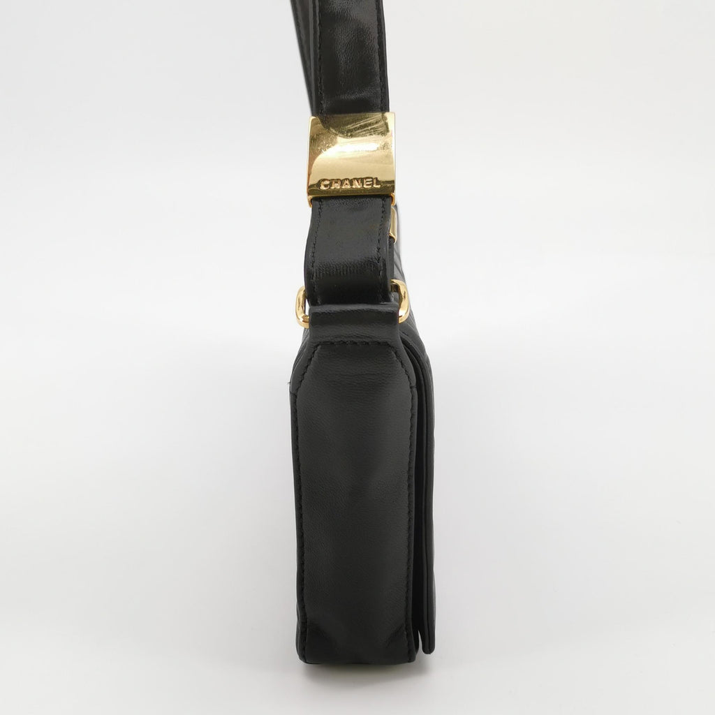 Chanel Chocolate Bar Shoulder Bag Lambskin Black