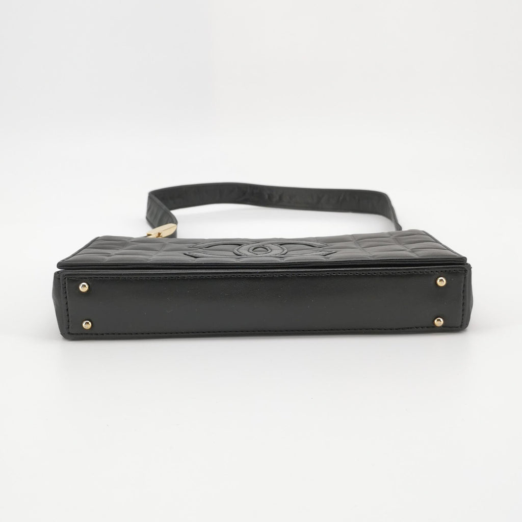 Chanel Chocolate Bar Shoulder Bag Lambskin Black