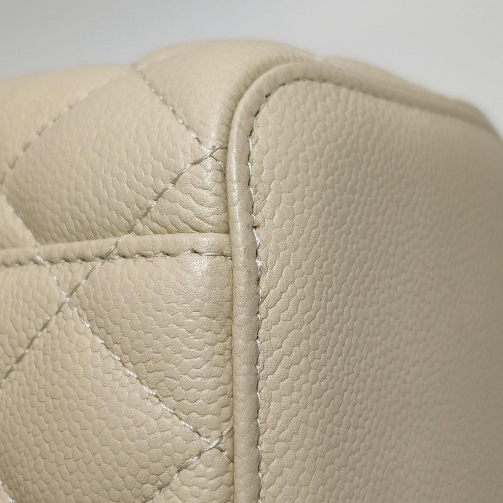 Chanel Rectangle Vanity Case Caviar