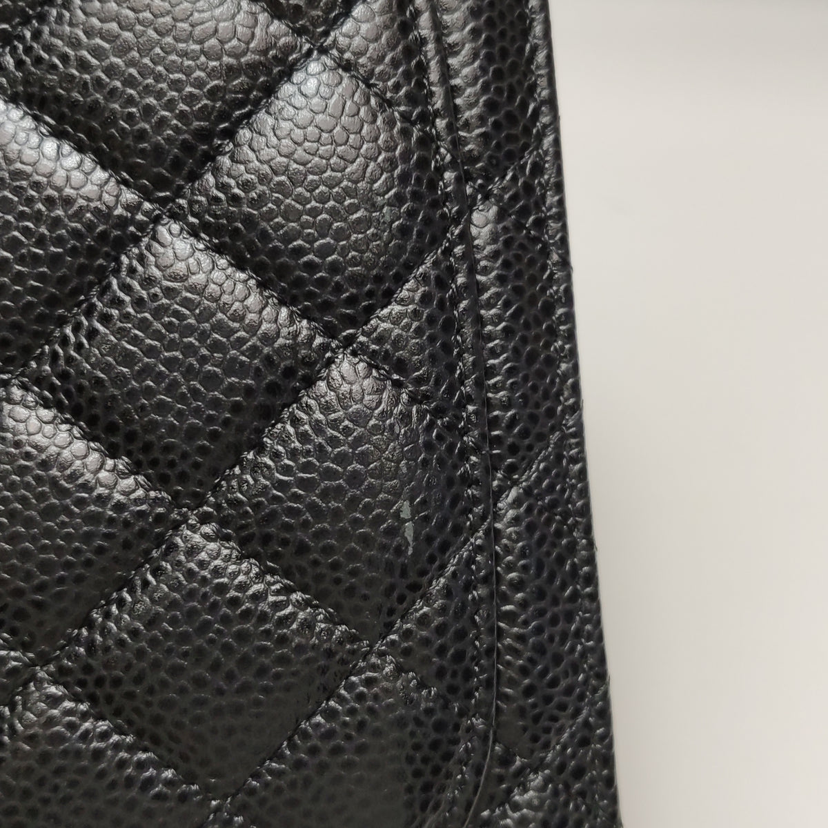 Chanel Yen Wallet Caviar Black