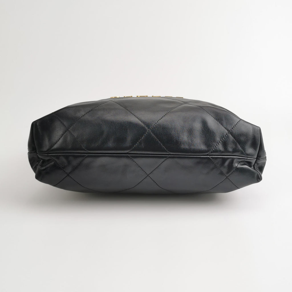 Chanel 22 Small Hobo Bag
