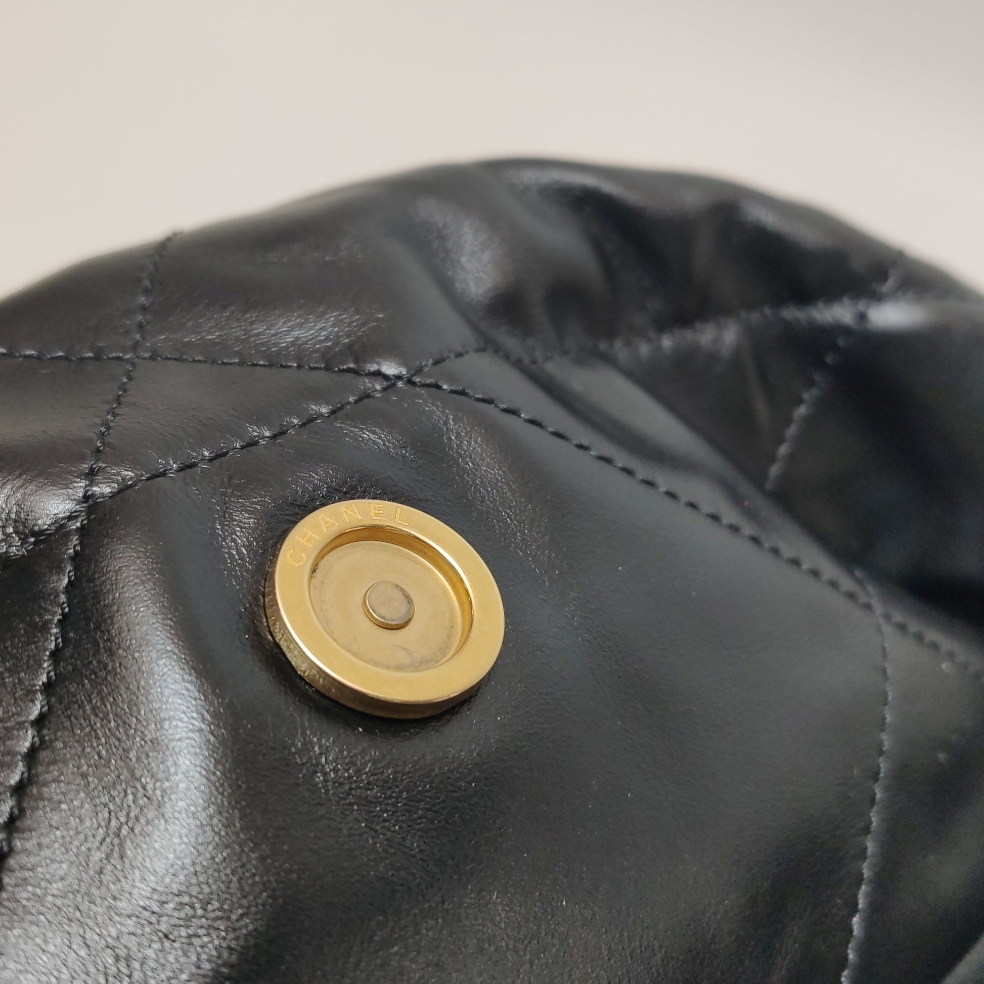 Chanel 22 Small Hobo Bag