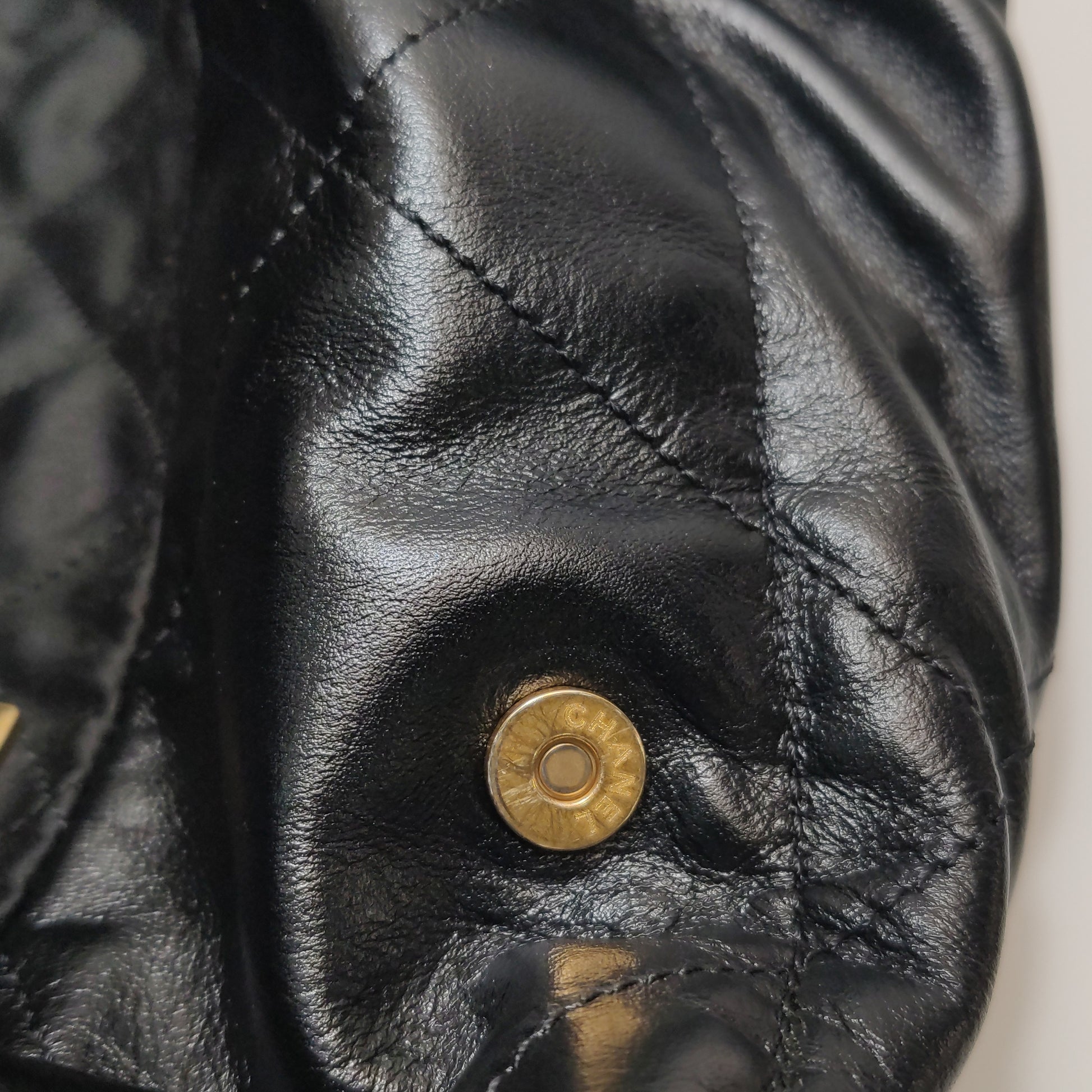 Chanel 22 Small Hobo Bag