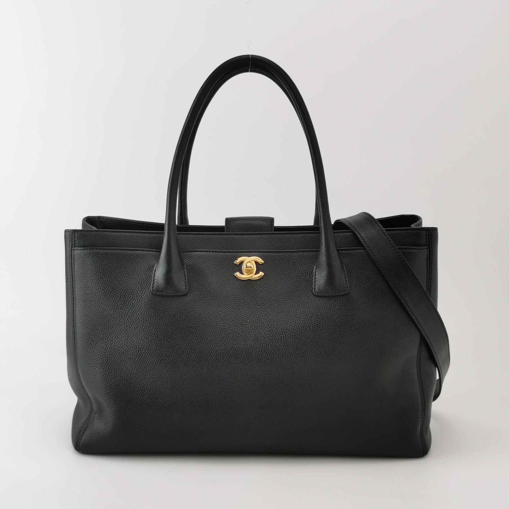 Chanel Cerf Tote Medium