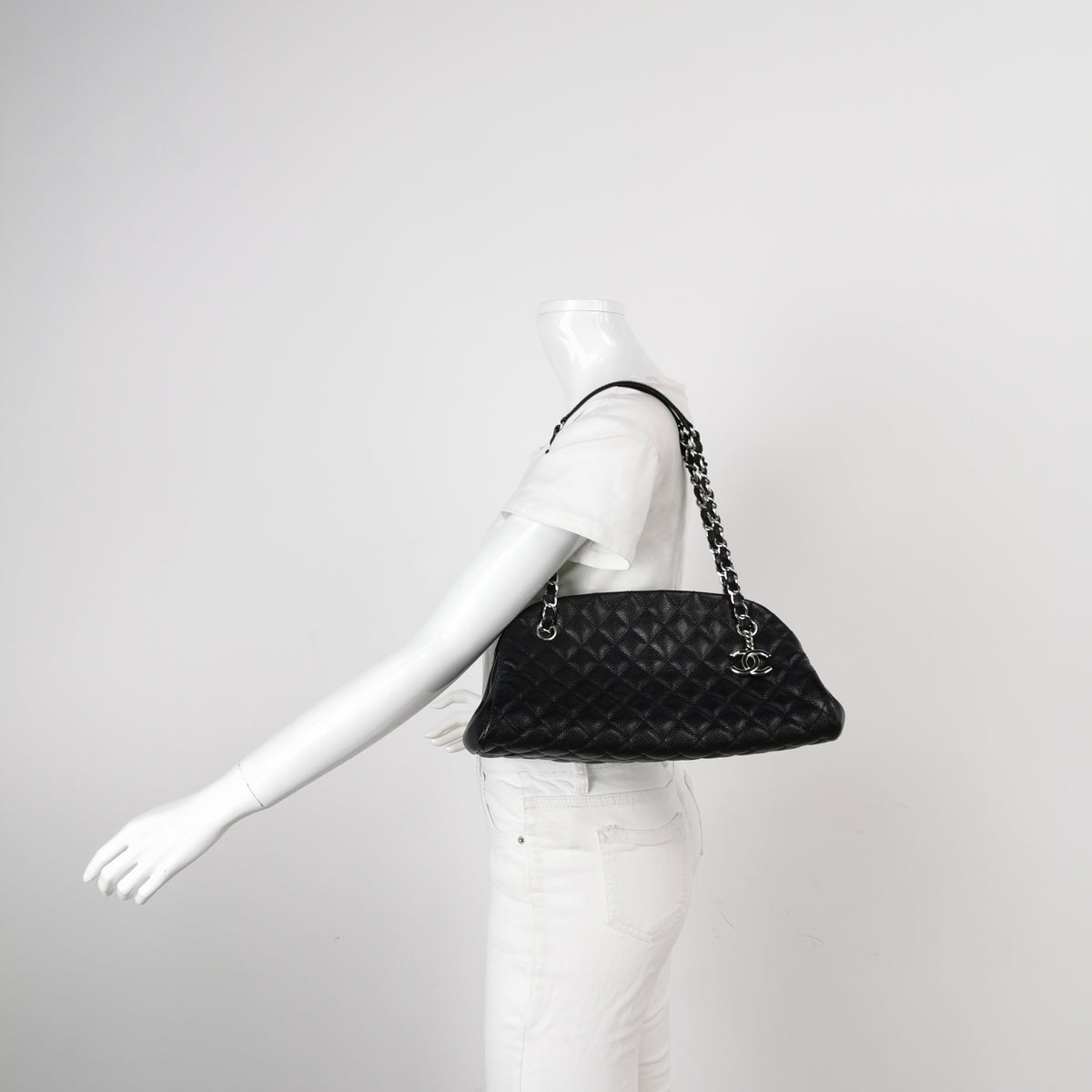 Chanel Mademoiselle Caviar Black