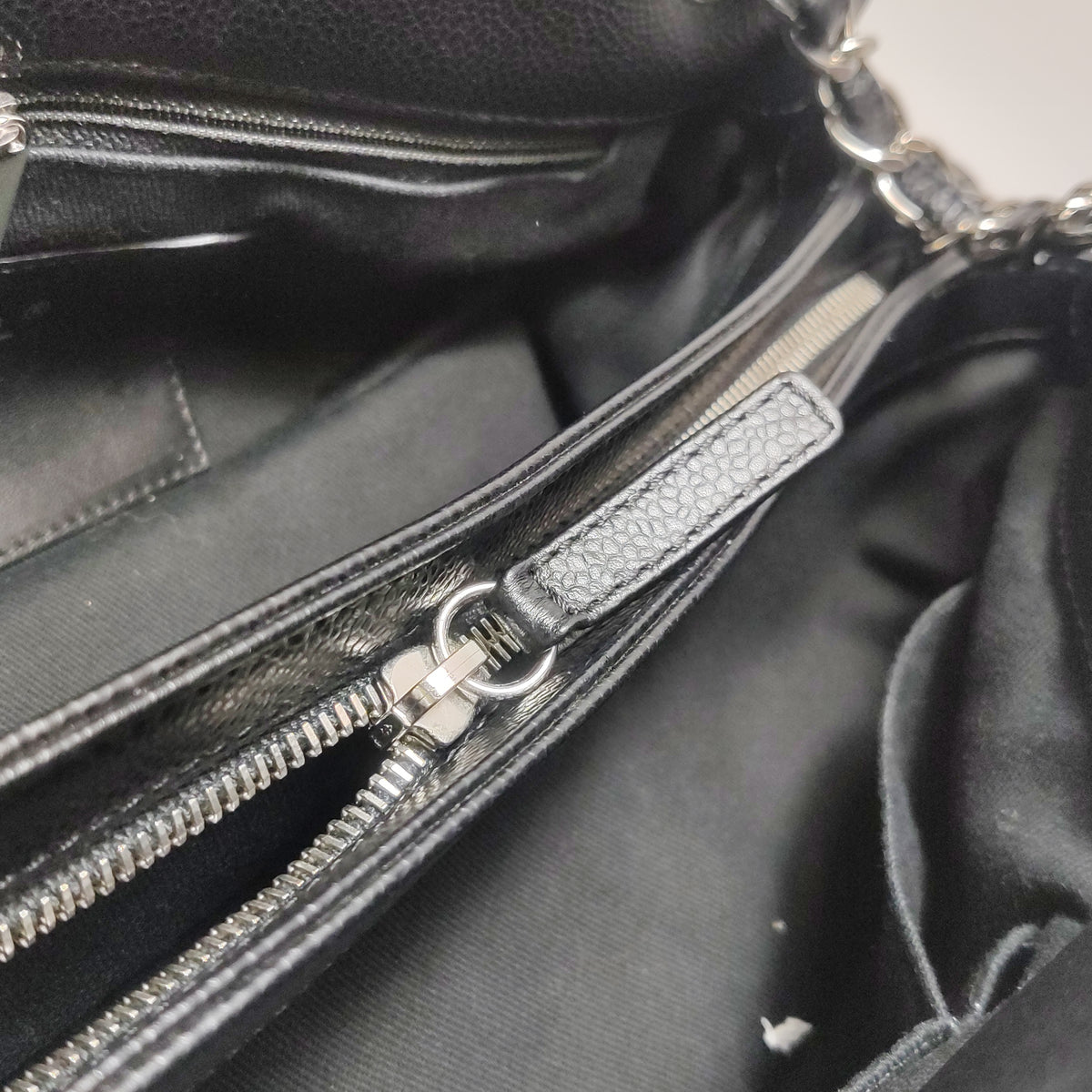 Chanel Mademoiselle Caviar Black