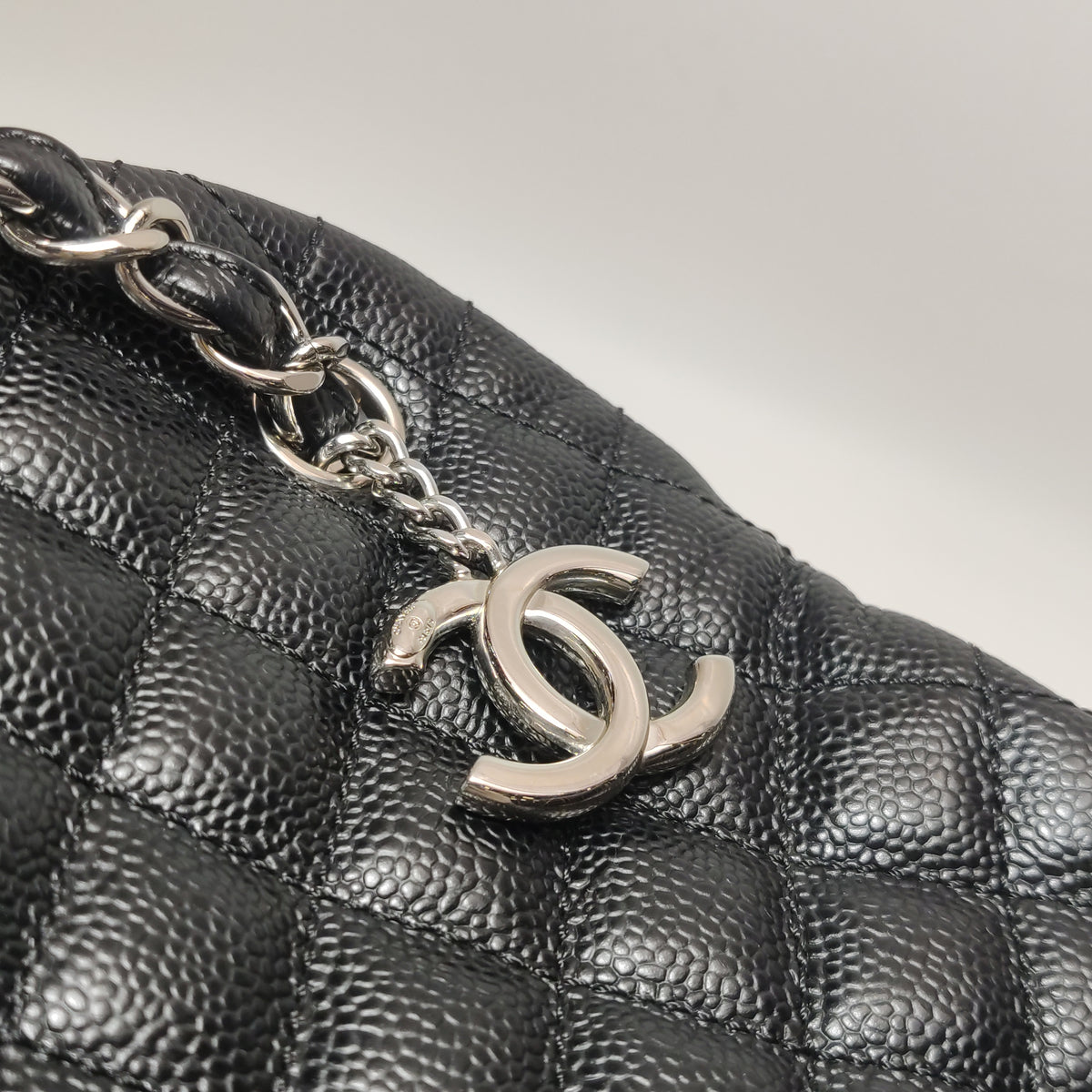 Chanel Mademoiselle Caviar Black