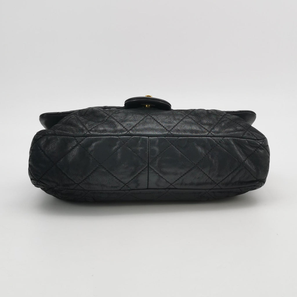 Chanel Chic Quilt Flap Bag Lambskin Black
