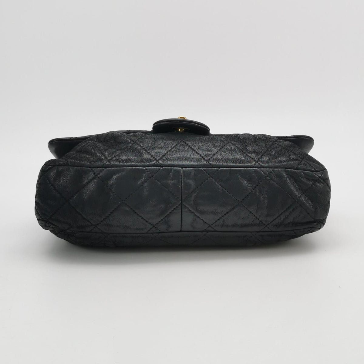 Chanel Chic Quilt Flap Bag Lambskin Black