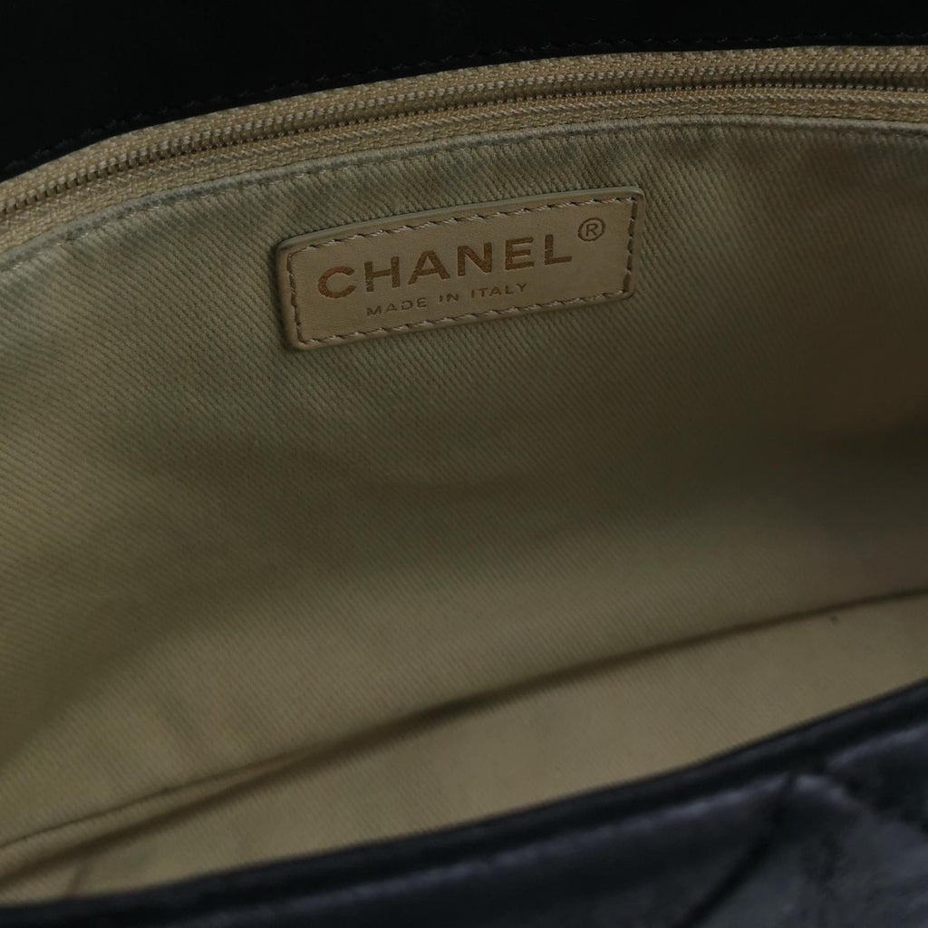 Chanel Chic Quilt Flap Bag Lambskin Black