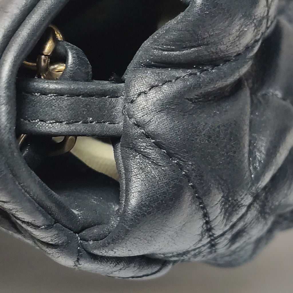 Chanel Chic Quilt Flap Bag Lambskin Black