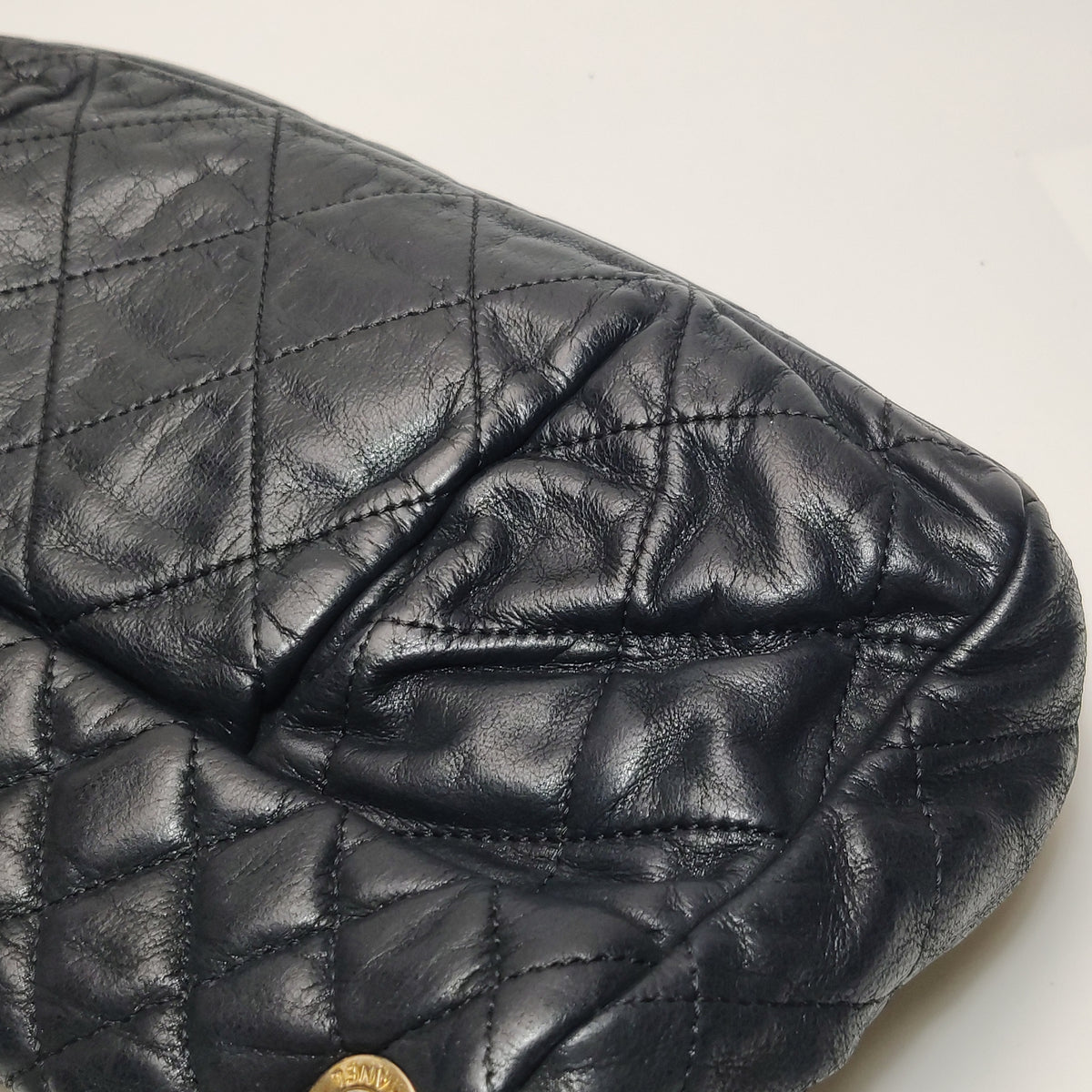 Chanel Chic Quilt Flap Bag Lambskin Black