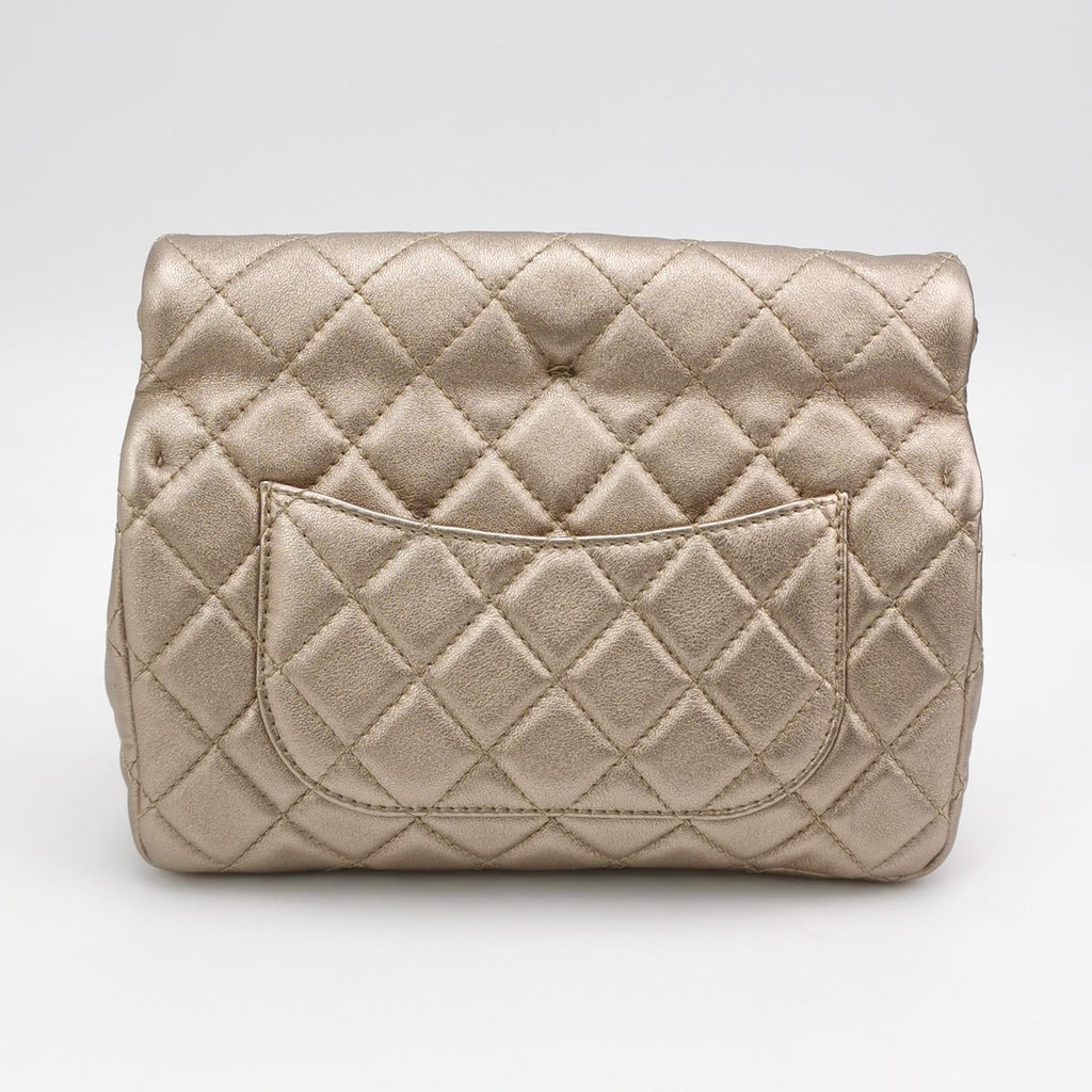 Chanel Quilted Roll 2.55 Reissue Clutch Light Gold Iridescent Calfskin