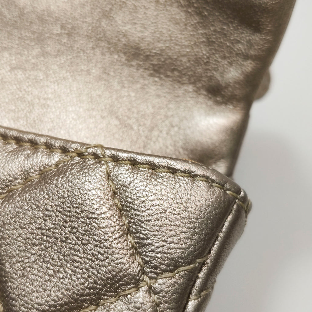 Chanel Quilted Roll 2.55 Reissue Clutch Light Gold Iridescent Calfskin