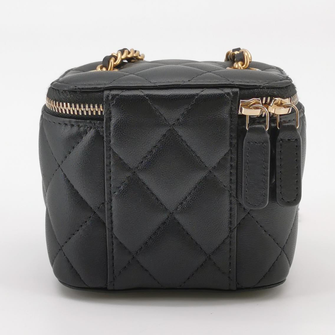 Chanel Pearl Crush Vanity Case