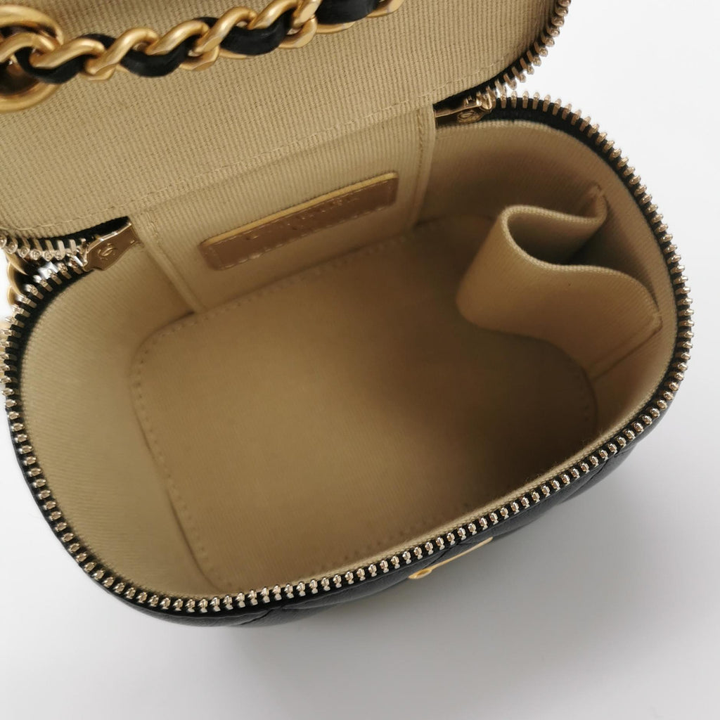 Chanel Pearl Crush Vanity Case