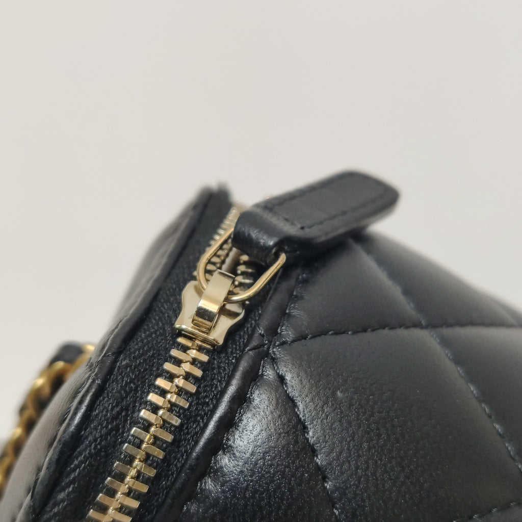 Chanel Pearl Crush Vanity Case
