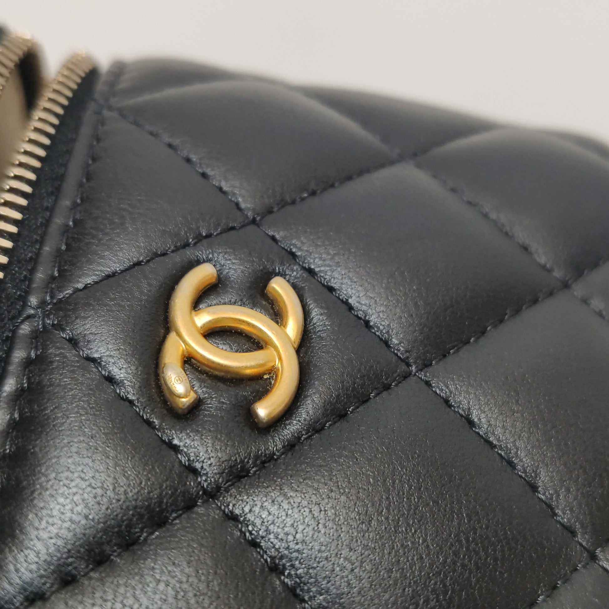 Chanel Pearl Crush Vanity Case