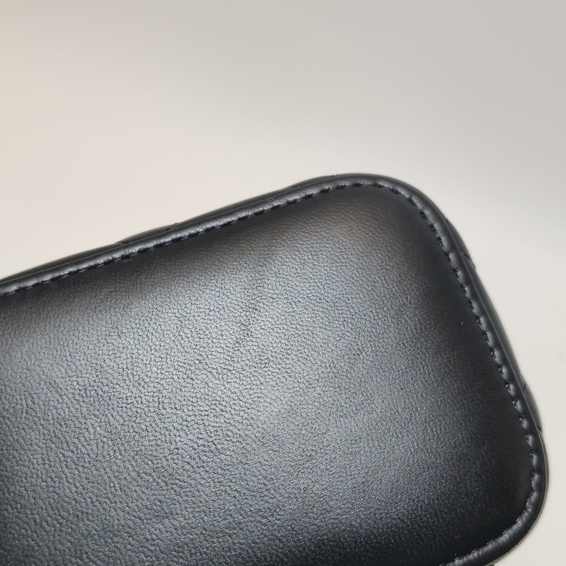 Chanel Pearl Crush Vanity Case